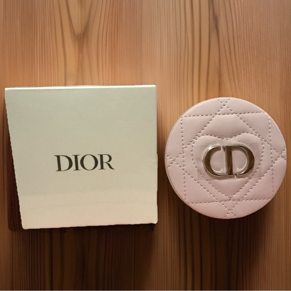 Dior light Pink Pocket Mirror with Box ( Gift with purchase) - Picture 1 of 2
